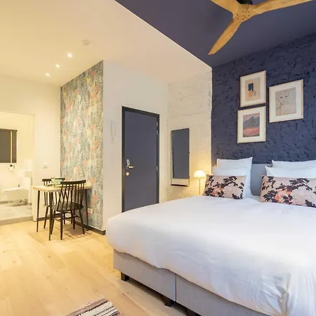 Shway - The Blue Parrot Apartment Antwerp Exterior photo