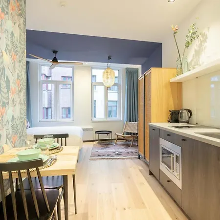 Shway - The Blue Parrot Apartment Antwerp Exterior photo